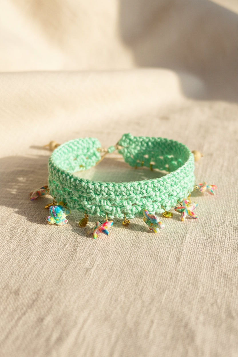 Le bracelet de cheville Ondine – L'esprit lagon sauvage à vos pieds - Collection
Signature