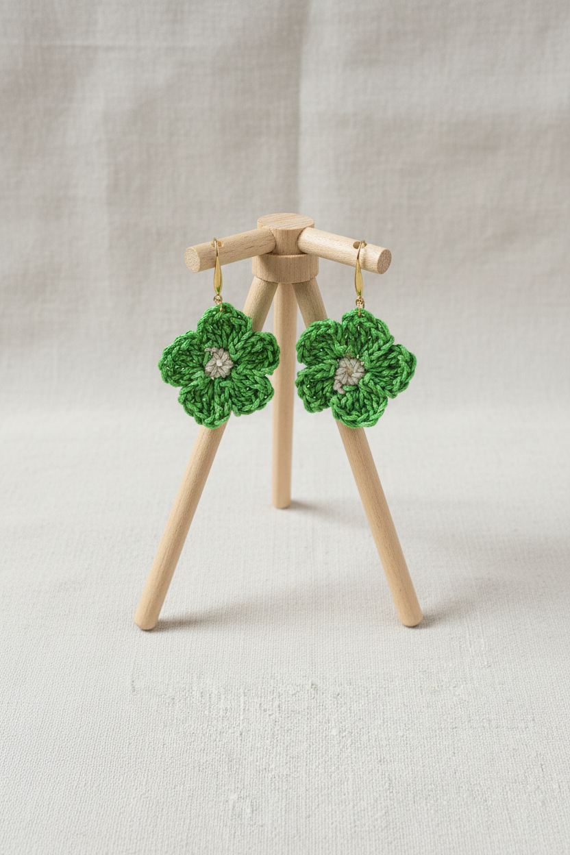 Boucles d'oreilles Fleur en crochet — COLLECTION SIGNATURE