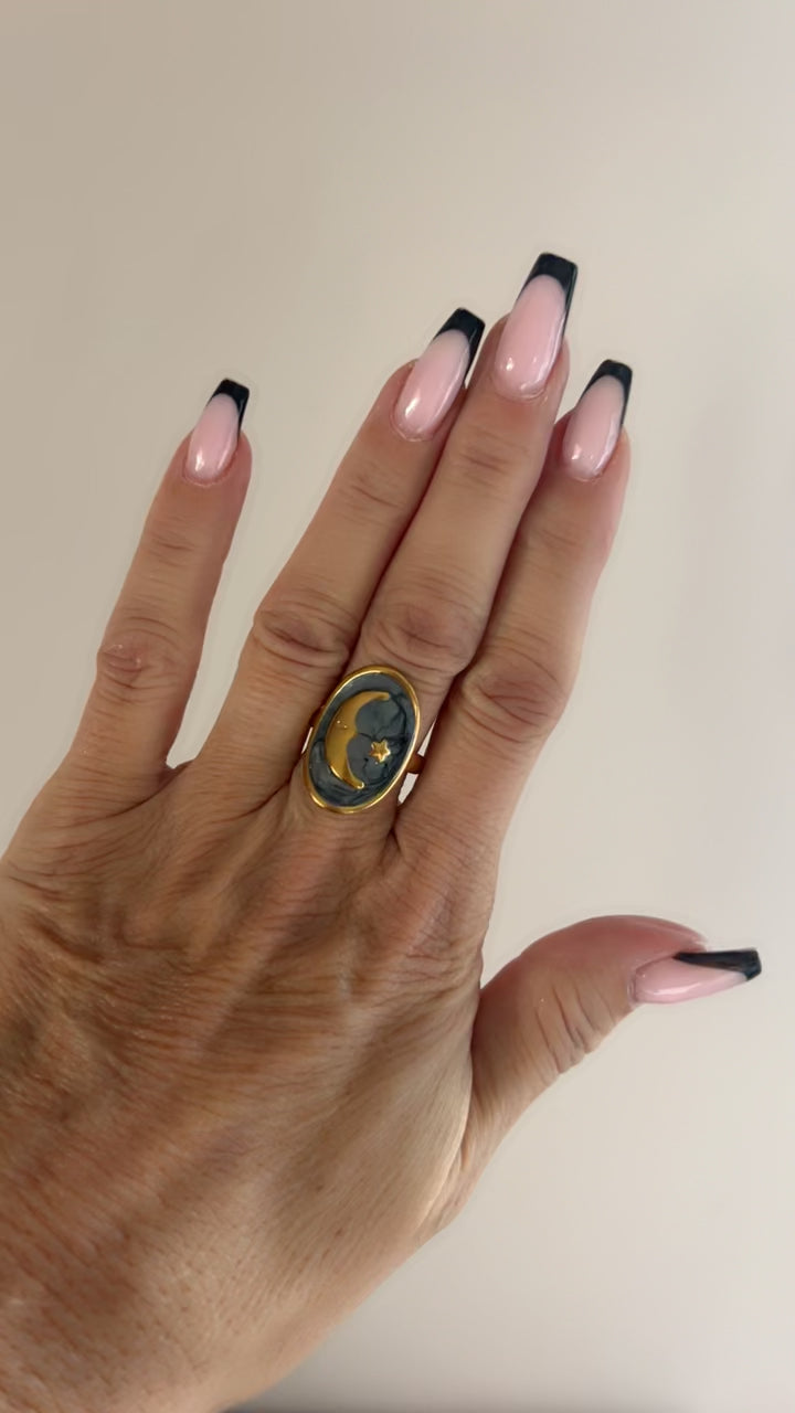 Bague Luna "Éclat Lunaire" ovale ajustable en émail bleu turquoise avec croissant de lune et étoile dorés